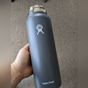 Hydroflask 40 oz Dark Gray
